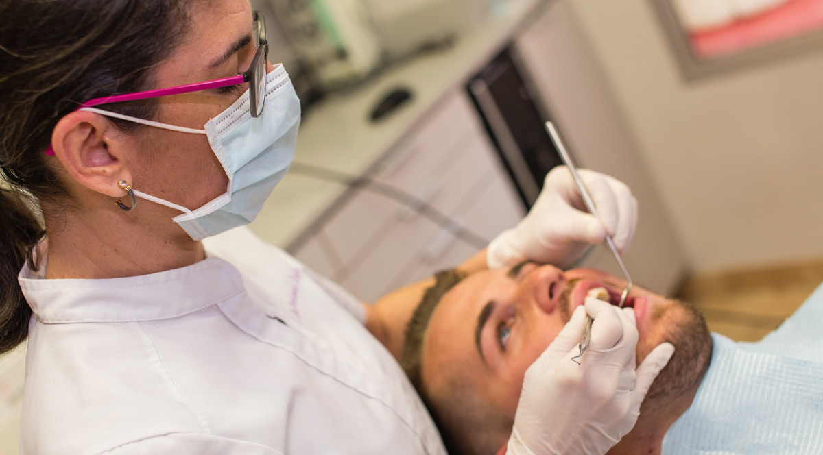En Dental Roca utilizamos un innovador tratamiento de endodoncia