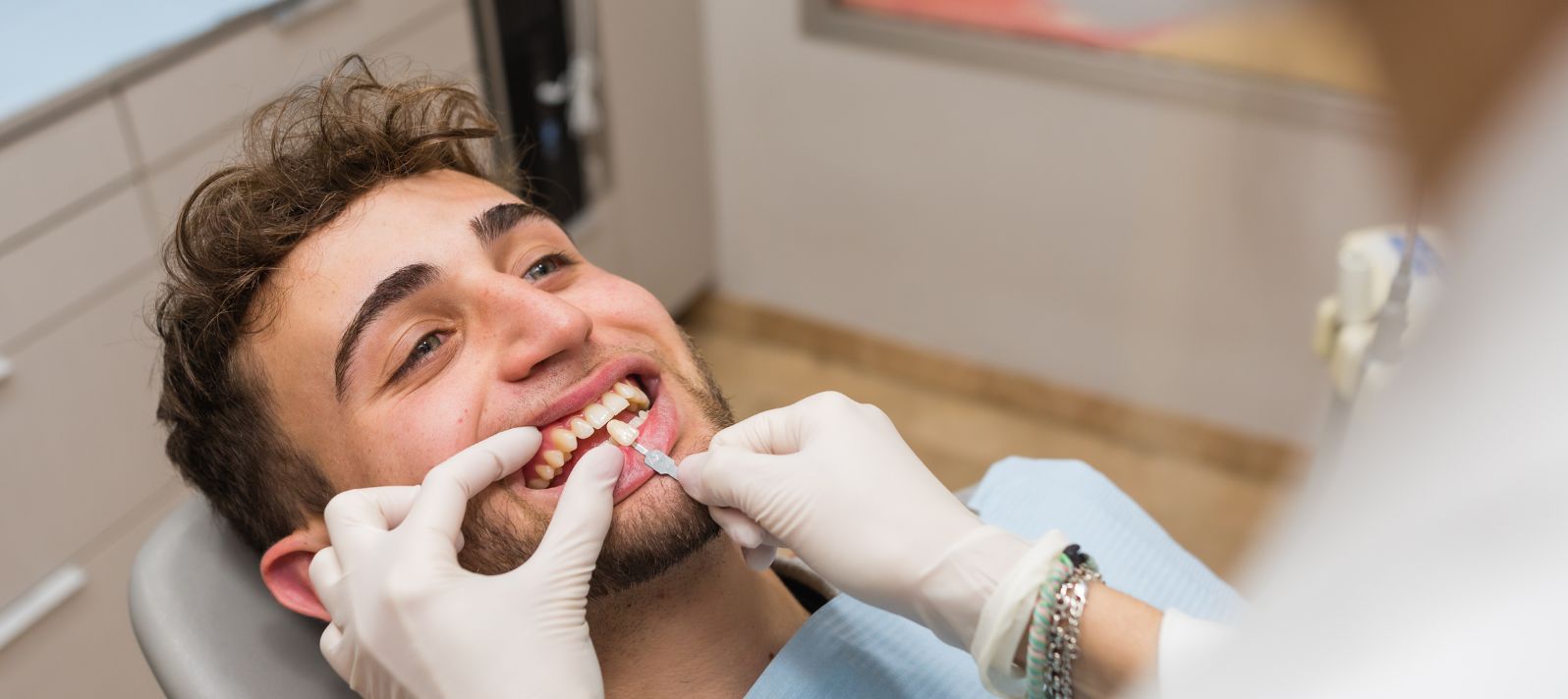 Carillas para poner fin al oscurecimiento dental